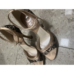 디올 샌들구두 골드 블랙 레이스